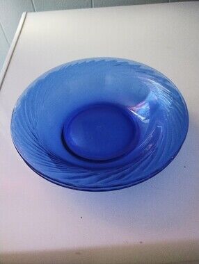 2 Cobalt Blue Pyrex Glass Swirl Bowls